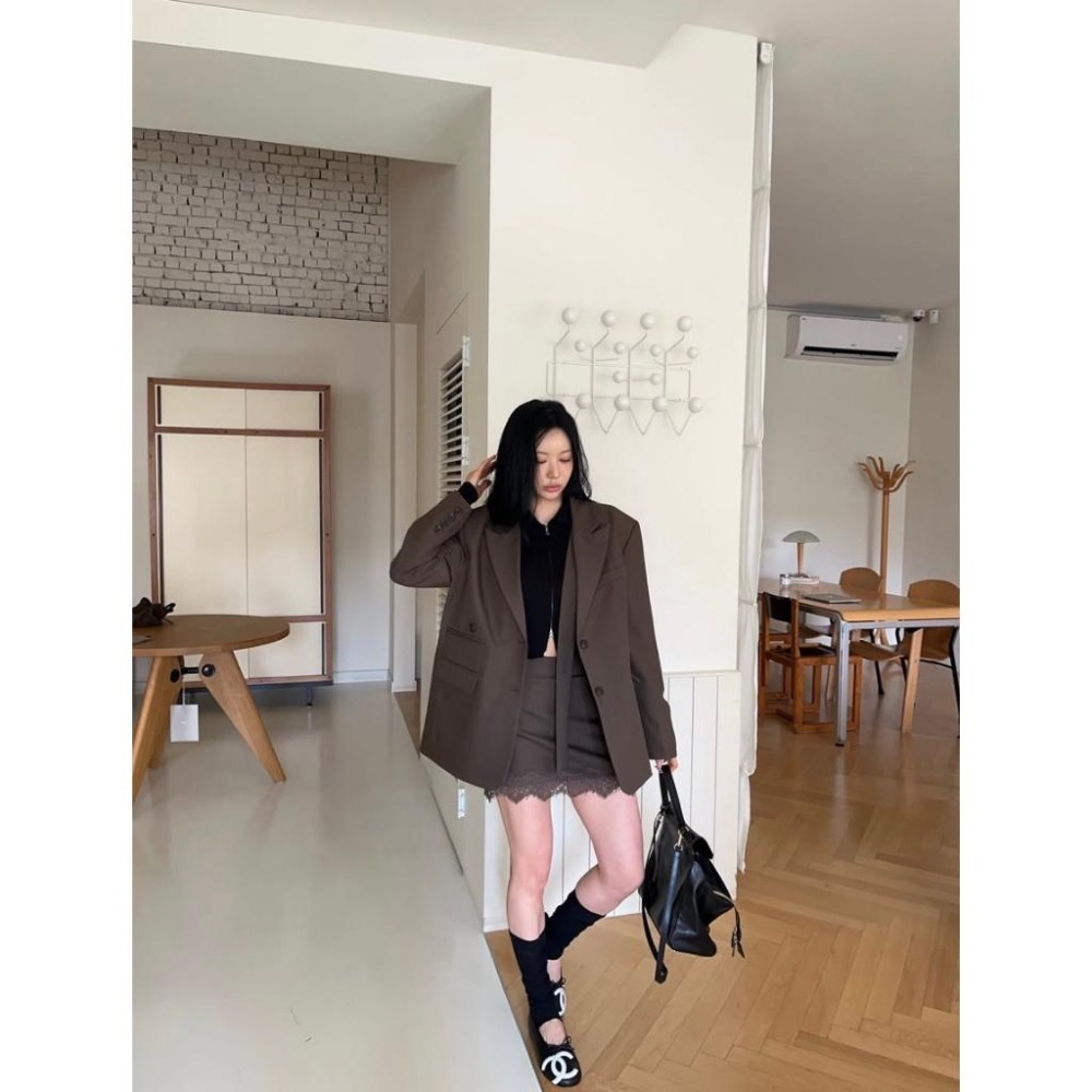 Twins 🇰🇷 韓國代購 東大門 正韓 早秋款 蕾絲西裝褲裙-細節圖5