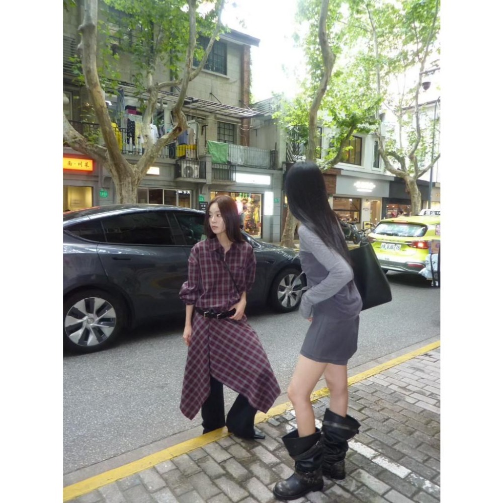 Twins 🇰🇷 韓國代購 東大門 正韓 早秋款 格子襯衫+不規則長裙Set-細節圖6