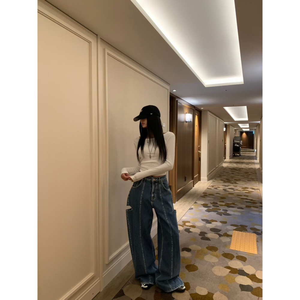 Twins 🇰🇷 韓國代購 東大門 正韓 早秋款 車線割破高腰牛仔褲-細節圖3