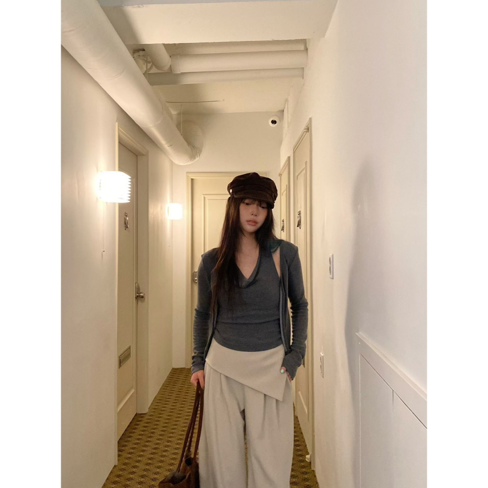 Twins 🇰🇷 韓國代購 東大門 正韓 早秋款 掛脖背心+小外套Set-細節圖3