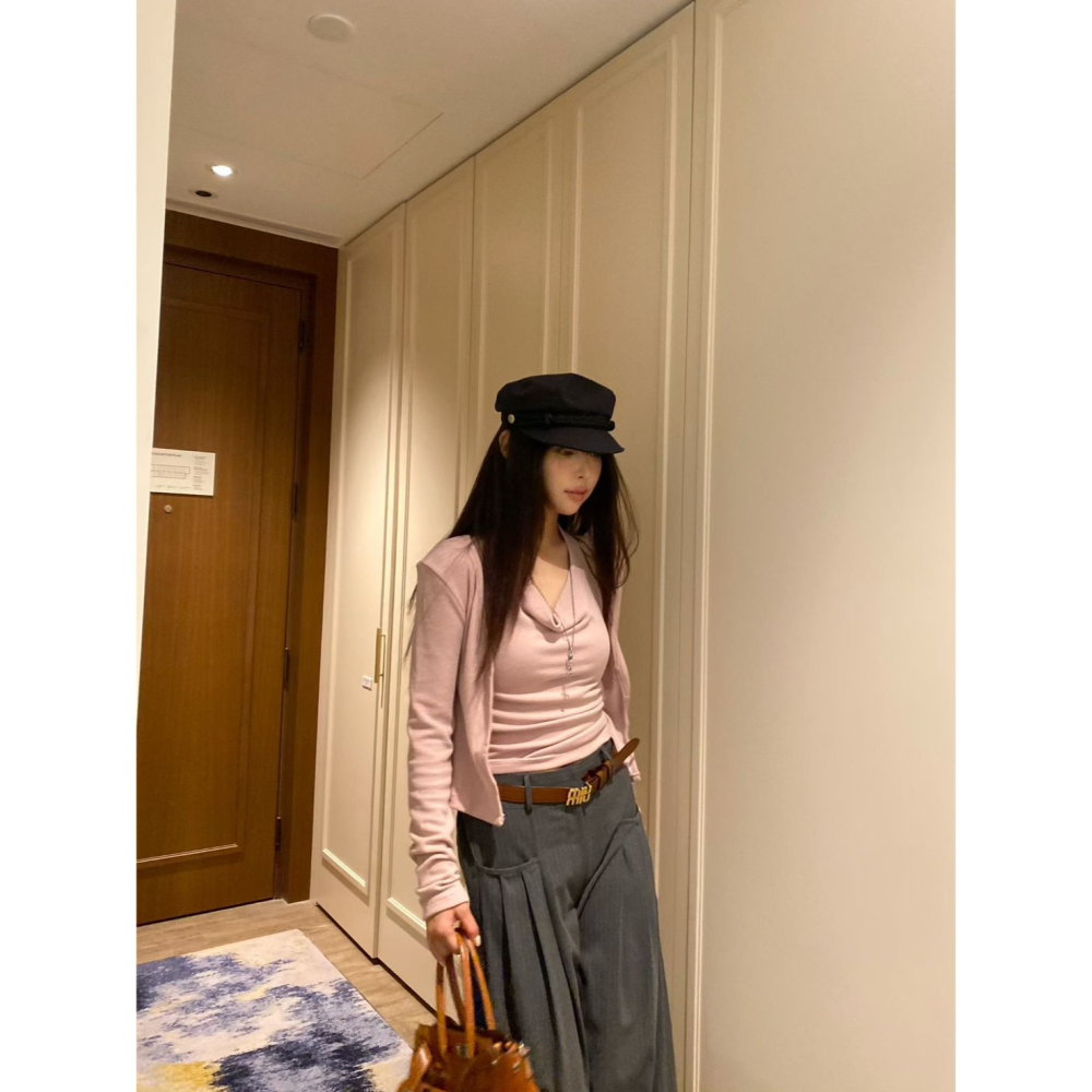 Twins 🇰🇷 韓國代購 東大門 正韓 早秋款 掛脖背心+小外套Set-細節圖10