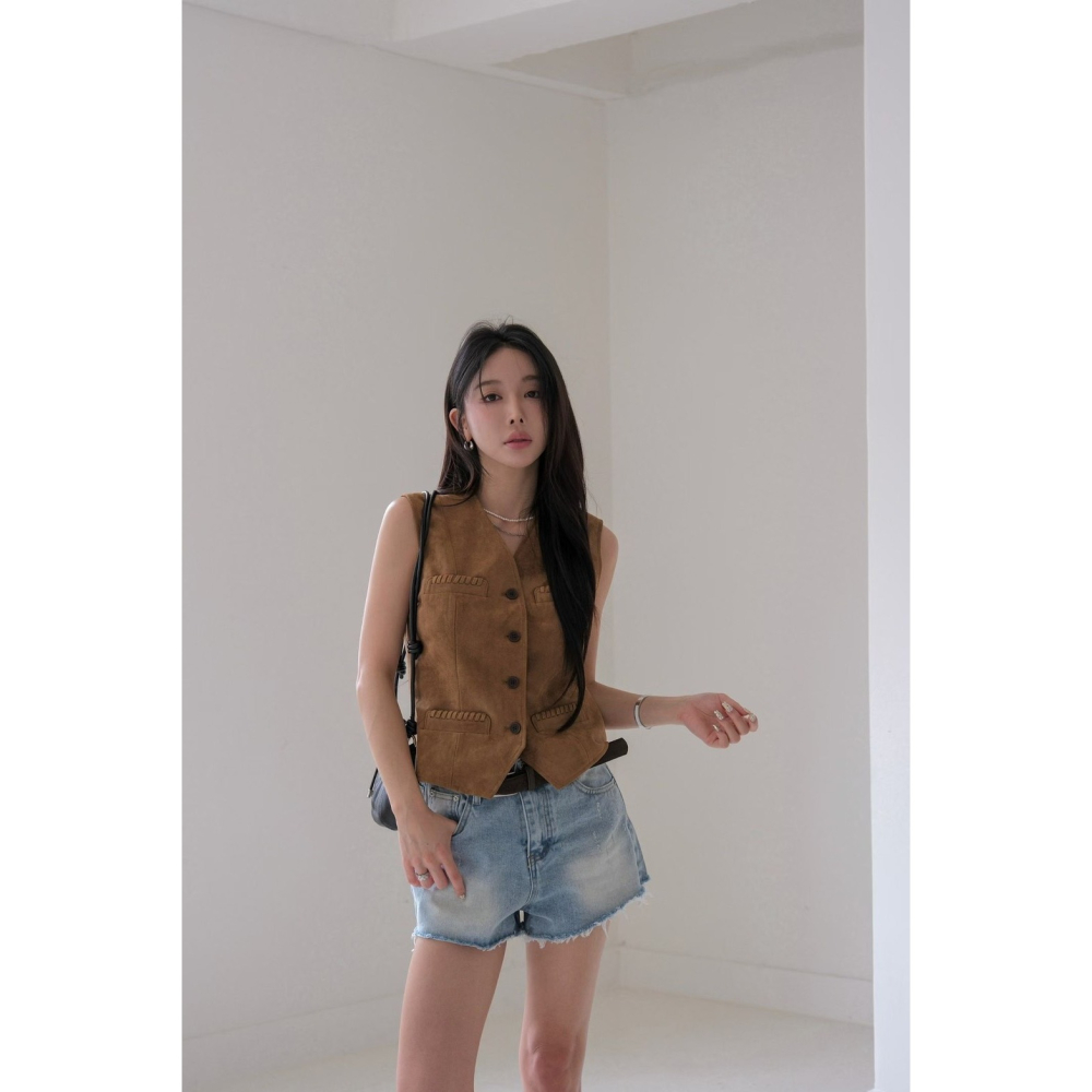 Twins 🇰🇷 韓國代購 東大門 正韓 早秋款 V領小碎花內裡馬甲背心-細節圖6