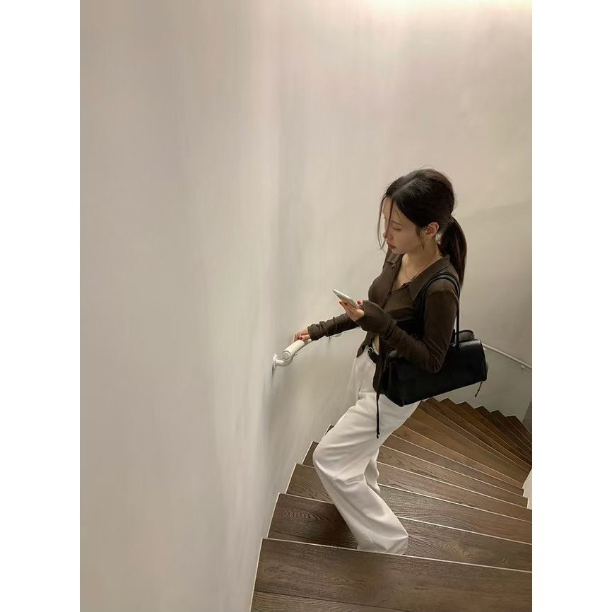 Twins 🇰🇷 韓國代購 東大門 正韓 早秋款 翻領排釦薄上衣-細節圖3