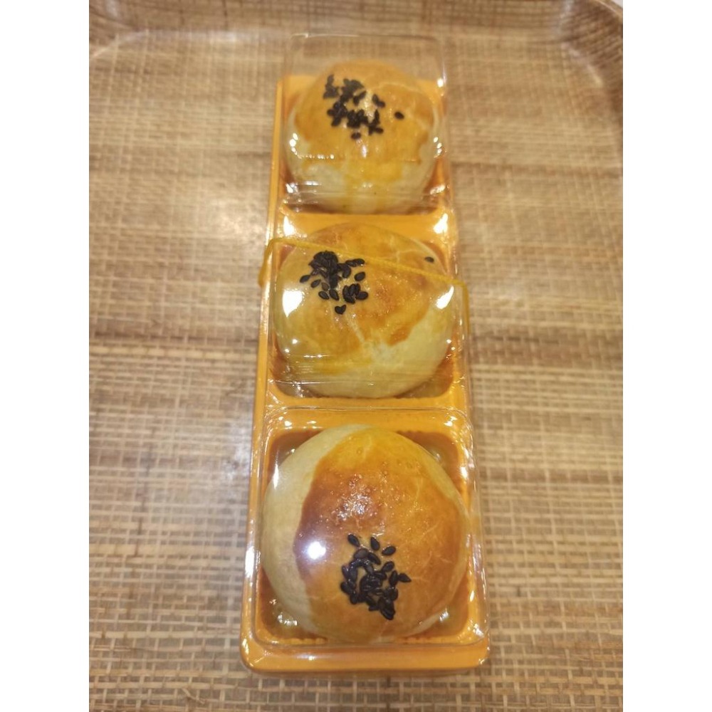 萬華太和餅舖 烏豆沙蛋黃酥(蛋素) 3個一組~-細節圖4
