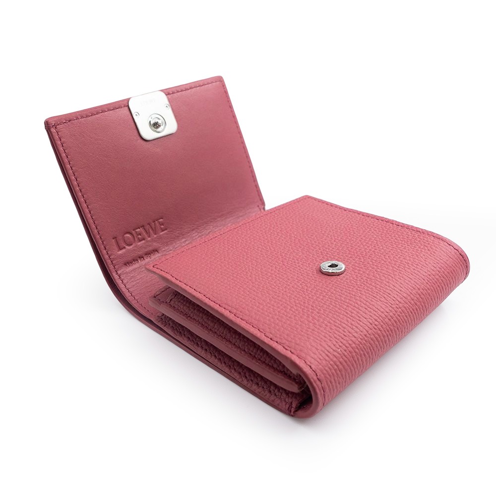 【LOEWE 羅威】 LOEWE 石紋小牛皮Anagram翻蓋短夾  __DVSHOP 保證正貨 台灣現貨不用等-細節圖5