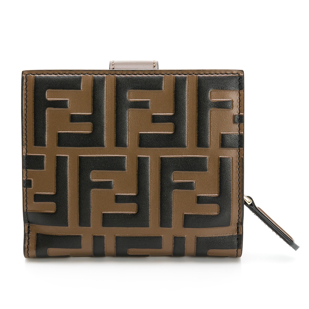 【FENDI 芬迪】 FENDI 老花前釦後拉短夾 (棕)  __DVSHOP 保證正貨 台灣現貨不用等-細節圖3