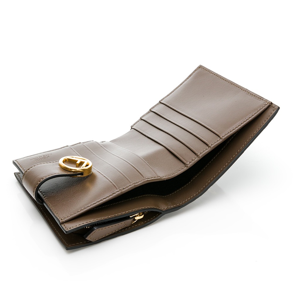 【FENDI 芬迪】 FENDI 老花前釦後拉短夾 (棕)  __DVSHOP 保證正貨 台灣現貨不用等-細節圖6
