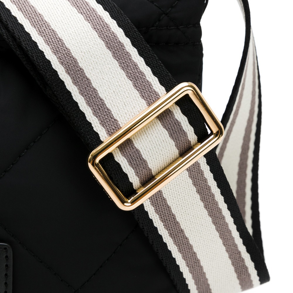 【MARC JACOBS】 菱格紋尼龍斜背包 (黑) [黑]  __DVSHOP 保證正貨 台灣現貨不用等-細節圖5