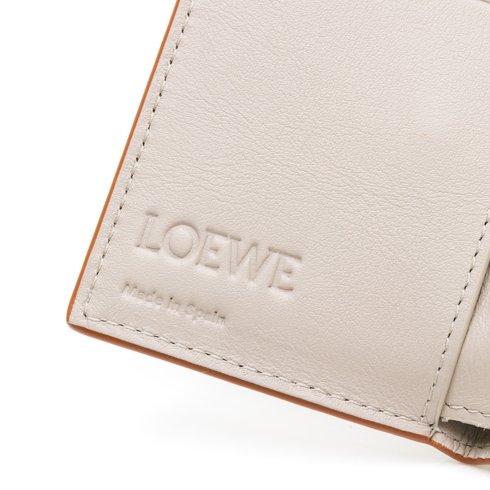 【LOEWE 羅威】 LOEWE 銀翻釦三折短夾 (淺棕色)   __DVSHOP 保證正貨 台灣現貨不用等-細節圖5
