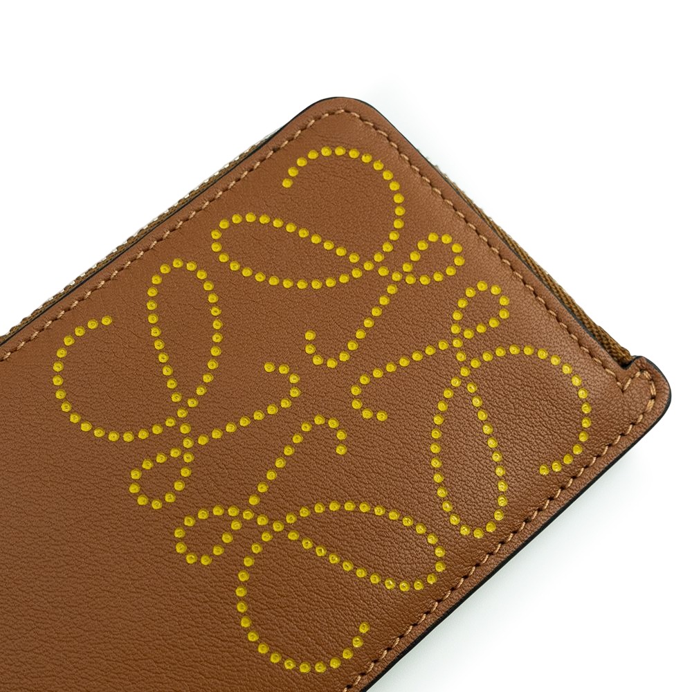 【LOEWE 羅威】 LOEWE 經典小牛皮雷射切割 Anagram卡包 (外棕/內裡黃)  __DVSHOP 保證正貨-細節圖4