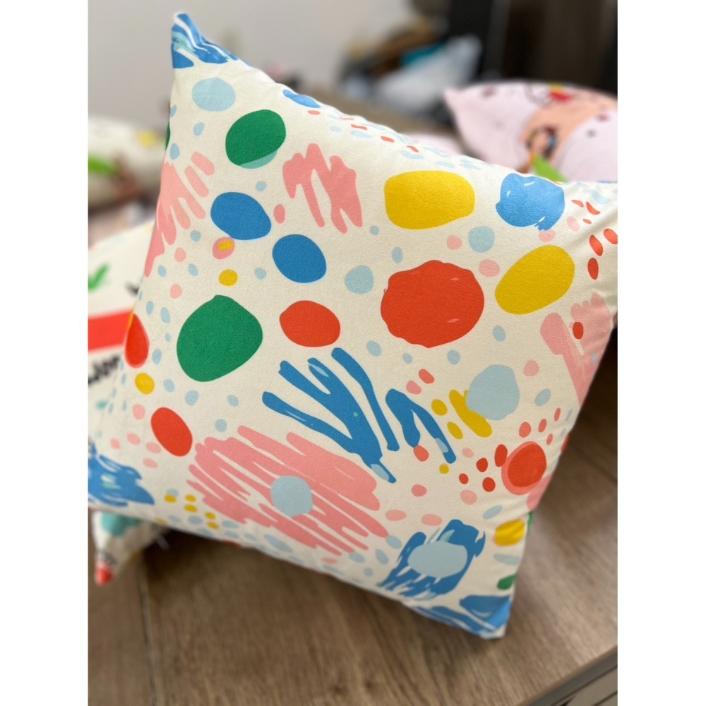 【雅各Jacob ＆創意小物抱枕】台灣現貨，獨家開版｜台灣設計師系列抱枕套，一入五顆含枕心！-細節圖3