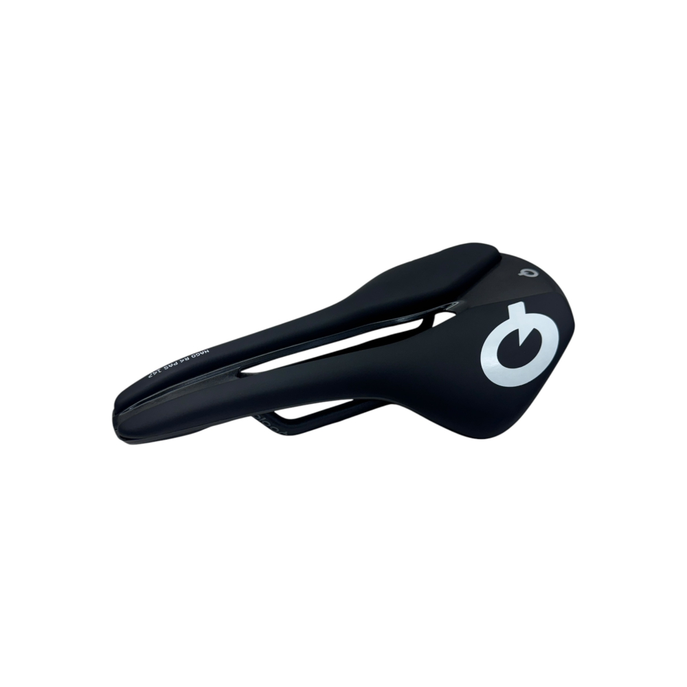 PROLOGO 2024 新款坐墊 PAS 147mm Nago R4 TEAM 碳纖弓坐墊 245x147 mm-細節圖2