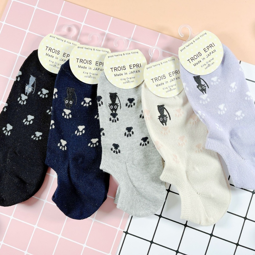 【現貨】Trois Epri 刺繡黑貓襪 日本女襪 日系女襪 貓紋襪 造型襪 腳踝襪 船型襪 少女襪 女襪 短襪 襪子-細節圖2