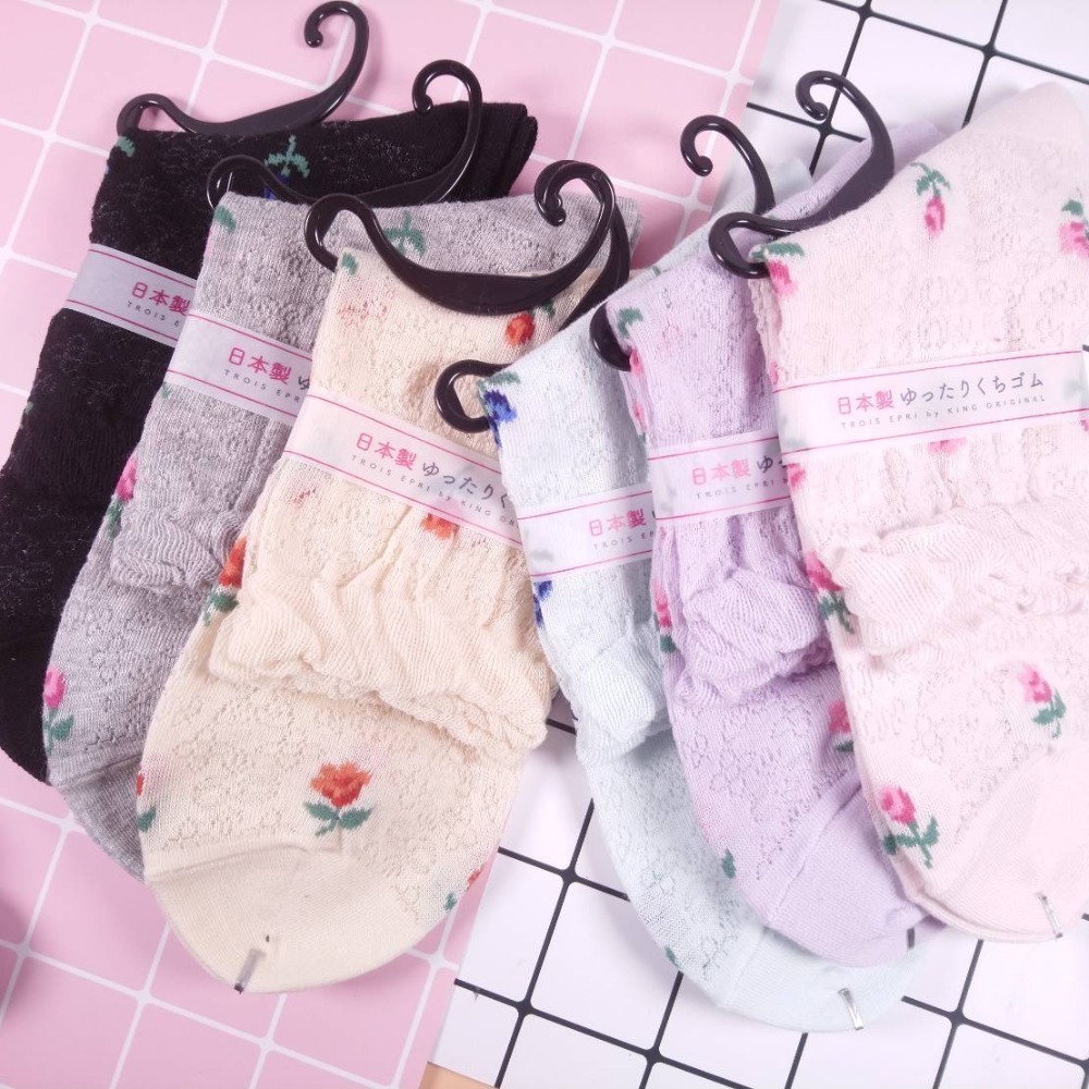 【現貨】Trois Epri 玫瑰花紋襪 日本女襪 日系女襪 花朵襪 造型襪 短筒襪 少女襪 女襪 襪子-細節圖2