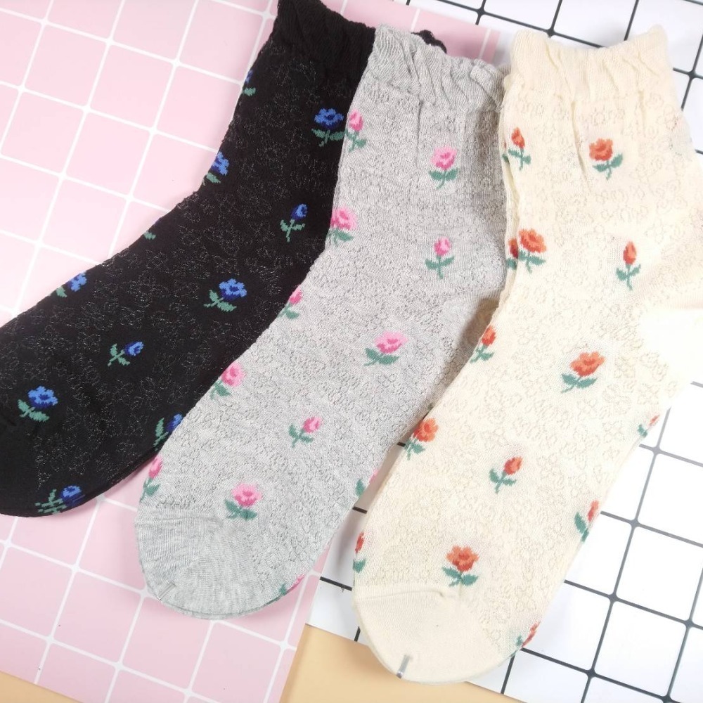 【現貨】Trois Epri 玫瑰花紋襪 日本女襪 日系女襪 花朵襪 造型襪 短筒襪 少女襪 女襪 襪子-細節圖3