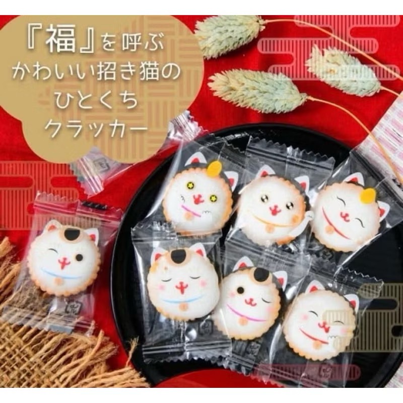 現貨速出❤️日本新年限定 招財貓小餅乾🐱（個別包）一包100入 過年零食 日本零食 送禮必備-細節圖2