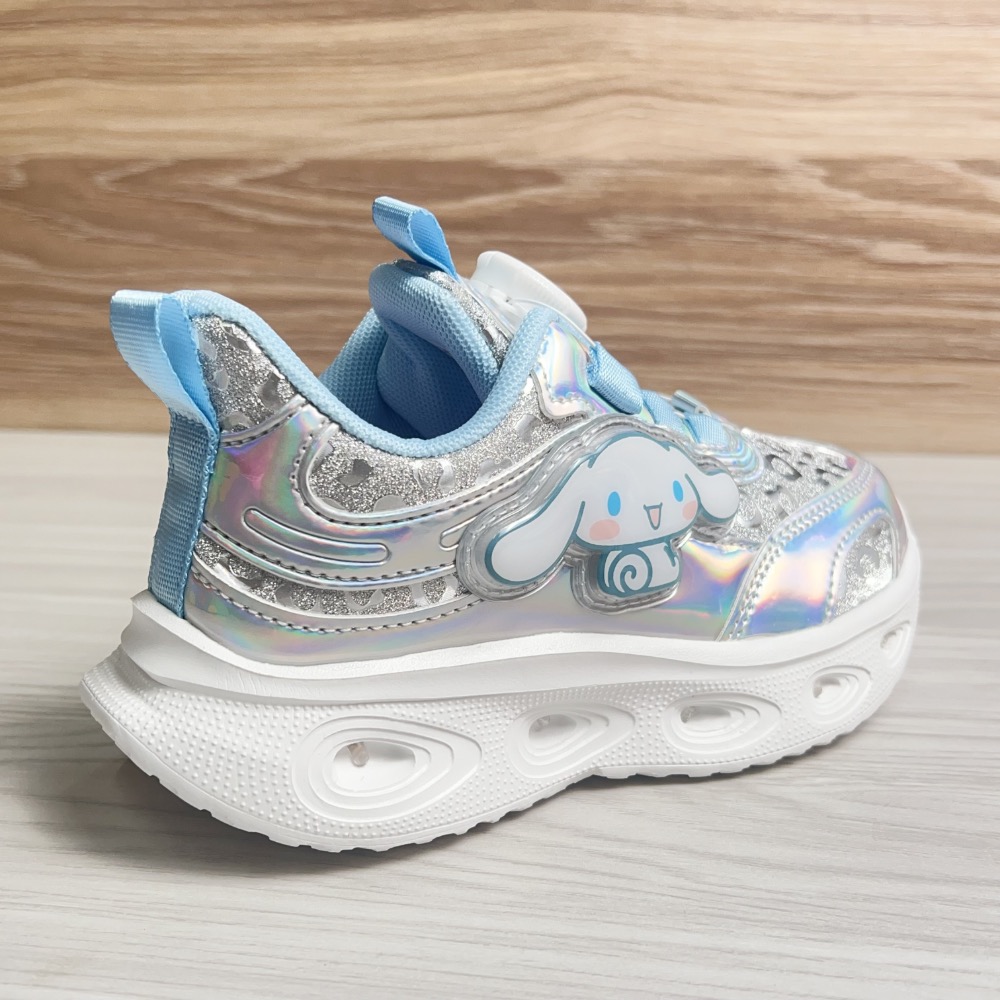 大耳狗 童鞋 旋鈕式運動鞋 走路會閃燈 炫彩銀色 兒童輕量休閒鞋 三麗鷗正版-細節圖5