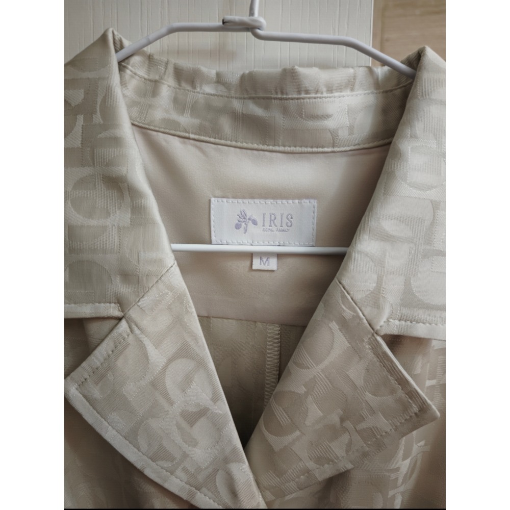 （百貨專櫃）IRIS•滿版英文字母長裙-細節圖2