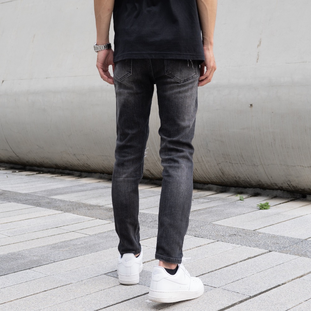 【CH】歐美潮流 暗黑騎士完美破壞牛仔長褲 重磅 高彈性 深色牛仔褲 牛仔破褲 黑色牛仔褲 男生褲子 顯瘦褲#41999-細節圖9