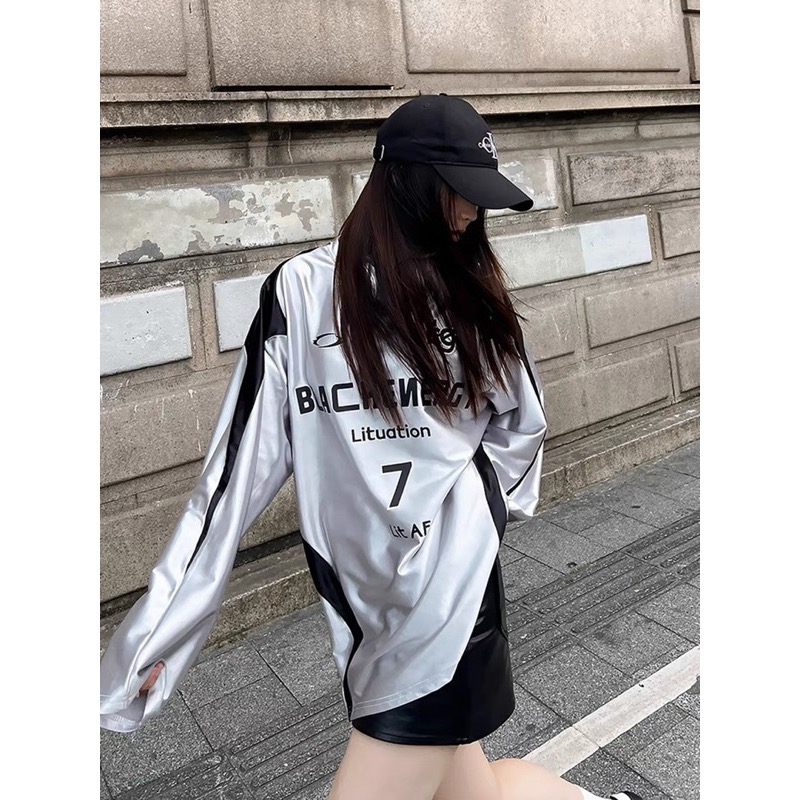 ￼現貨！美式復古🖤光澤感球衣韓團銀色長袖T恤運動風衛衣銀色上衣休閒風球衣長袖T恤潮流new jeans大學t-細節圖4
