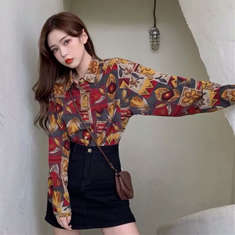 ￼現貨！氣質港風襯衫❤️油畫風襯衫復古潮流古著風紅色襯衫長袖上衣襯衫紅色上衣長袖襯衫vintage上衣港風花襯衫ruby-細節圖2