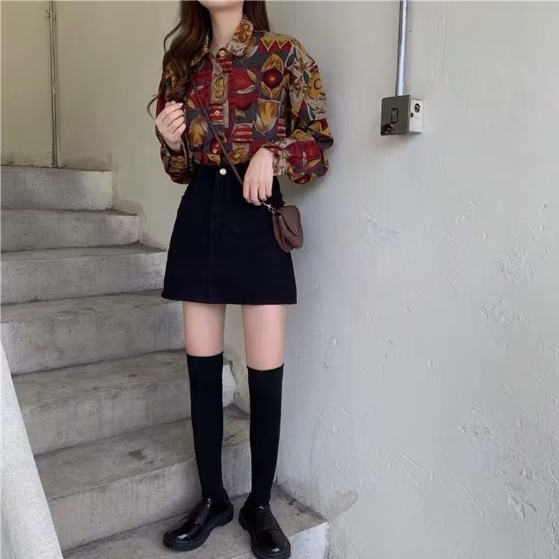 ￼現貨！氣質港風襯衫❤️油畫風襯衫復古潮流古著風紅色襯衫長袖上衣襯衫紅色上衣長袖襯衫vintage上衣港風花襯衫ruby-細節圖4