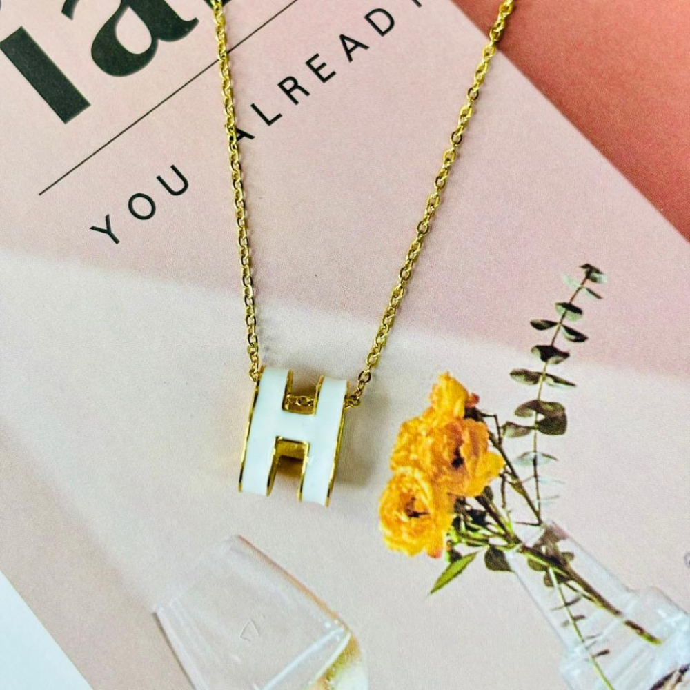 2096MY【小確幸飾品】鈦鋼項鍊 醫療鋼 抗過敏 不褪色 防水 耐磨 質感 金色 福袋 馬 H 貝珠 綠鋯 四葉草-細節圖5