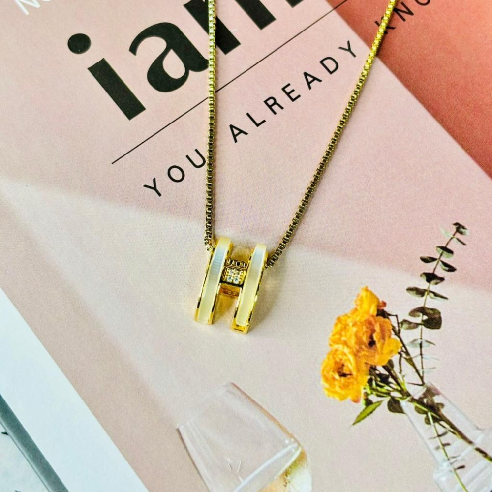 2096MY【小確幸飾品】鈦鋼項鍊 醫療鋼 抗過敏 不褪色 防水 耐磨 質感 金色 福袋 馬 H 貝珠 綠鋯 四葉草-細節圖6