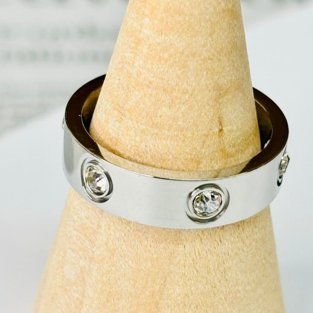 4168MY【小確幸飾品】鈦鋼戒指 抗過敏 不褪色 防水 耐磨 固定戒圍 低調 質感 極簡 時尚 百搭 白鋯-細節圖4