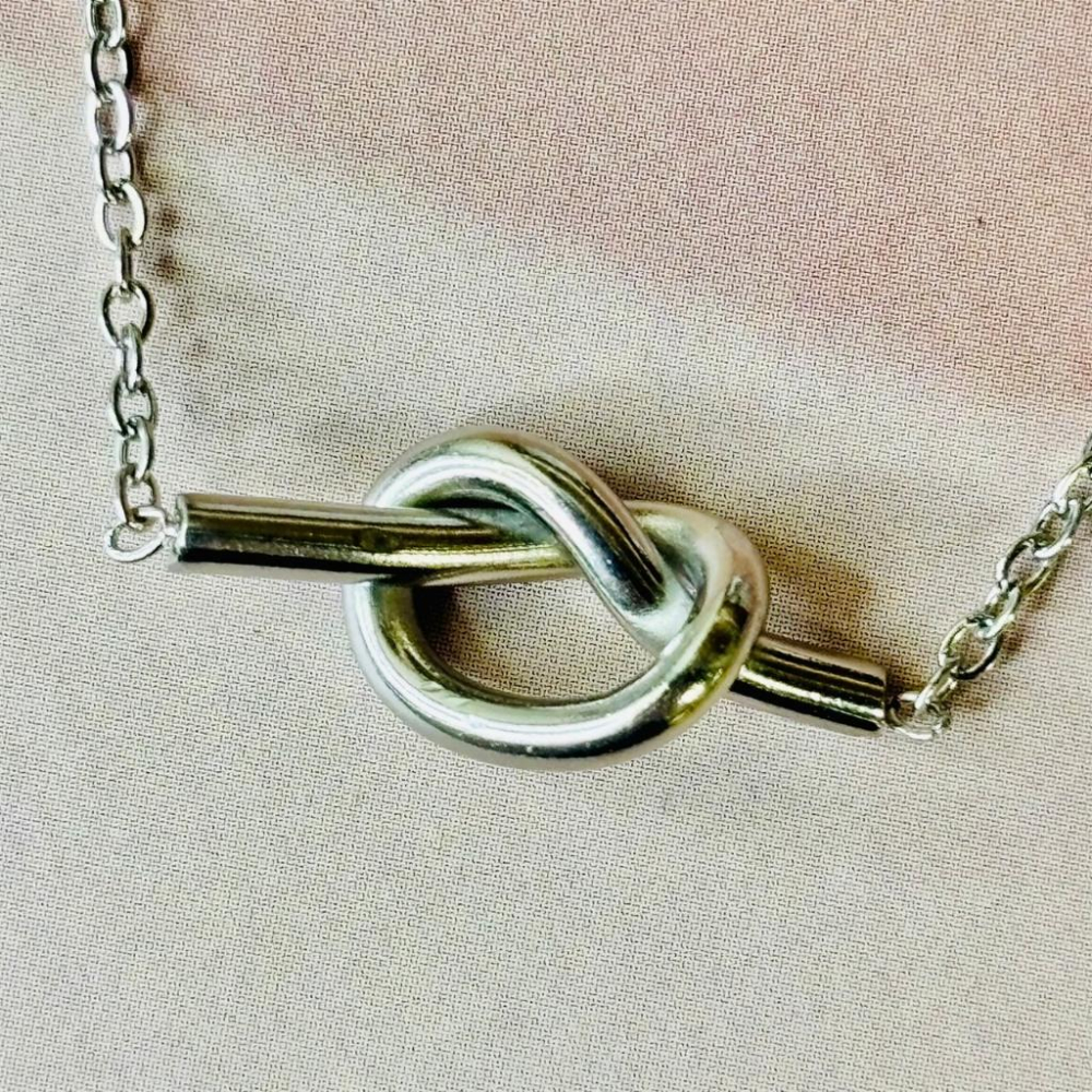 2107MY【小確幸飾品】鈦鋼項鍊 鈦鋼 醫療鋼 抗過敏 不褪色 防水 耐磨 質感 銀色 白鋯 幸運結 海藍水滴-細節圖4