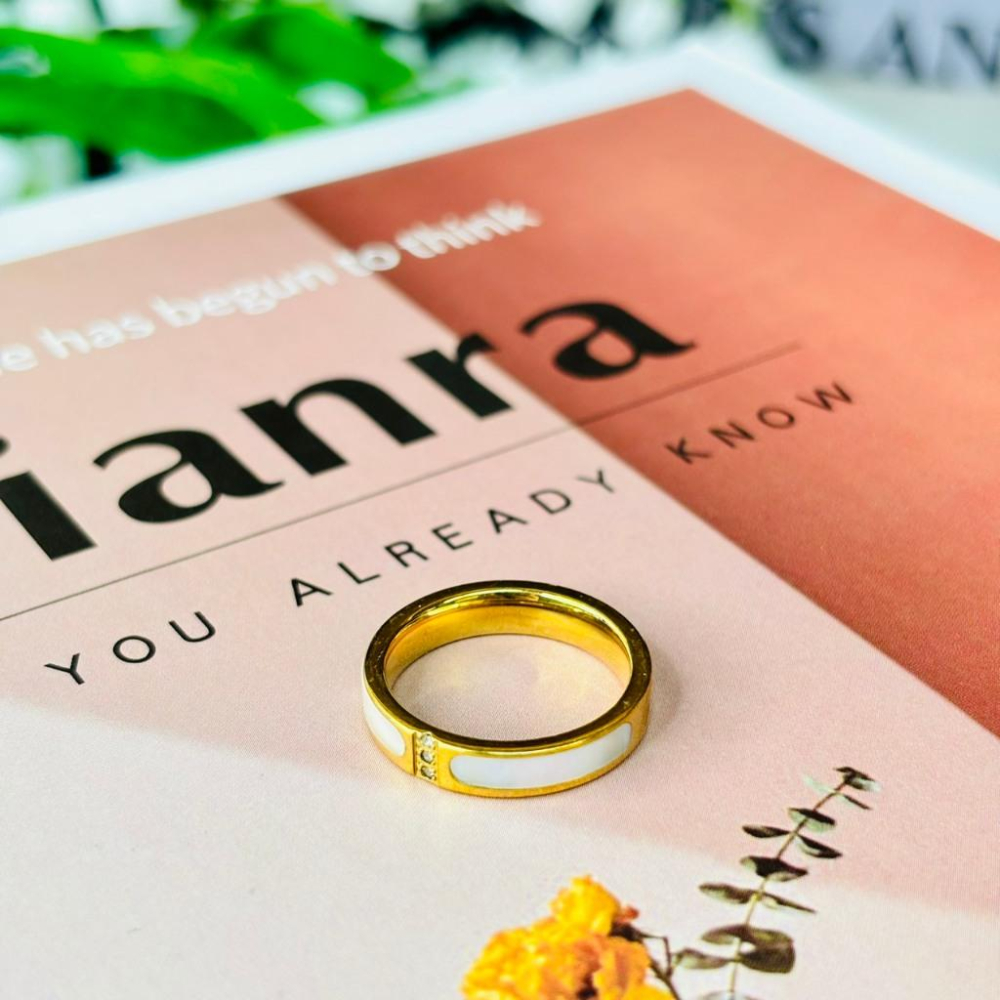 4044AP【小確幸飾品】鈦鋼戒指 抗過敏 不褪色 防水 耐磨 固定戒圍 低調 質感 極簡 時尚 百搭 白貝-細節圖2