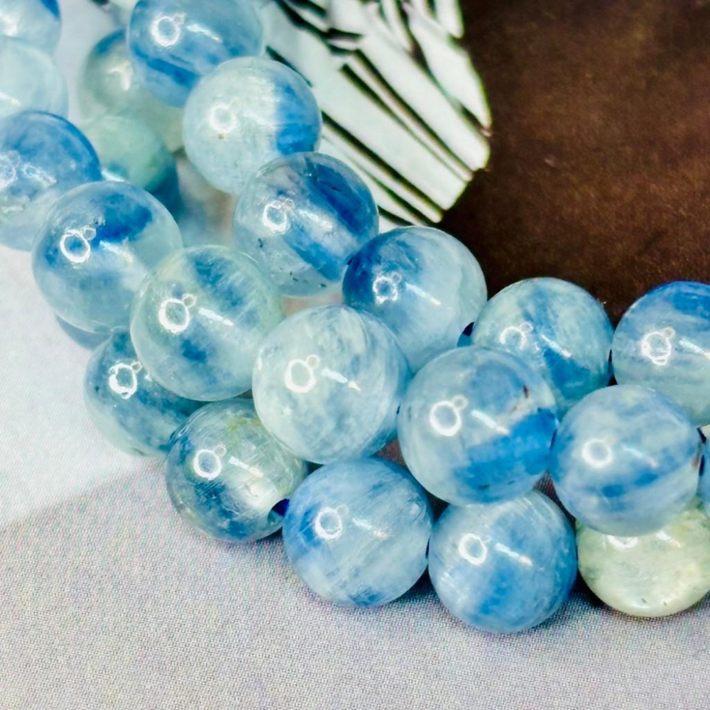 8333MY【小確幸飾品】藍晶石手串 藍晶石 察覺之石 五行水能量 眉心輪喉輪療癒 天然礦石-細節圖3