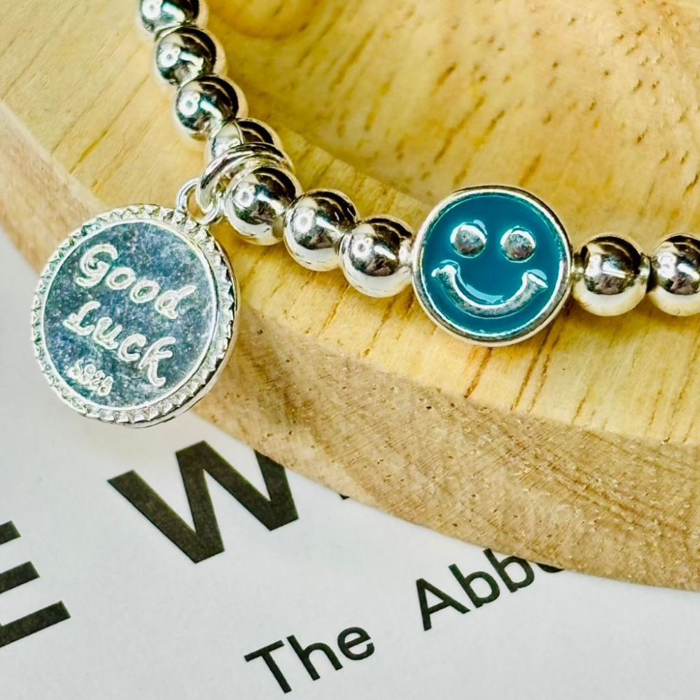 3004DE【小確幸飾品】彈力繩手環 流行 質感 氣球狗狗 笑臉 貝珠 金色 黃色 黑色 美拉德綠-細節圖6