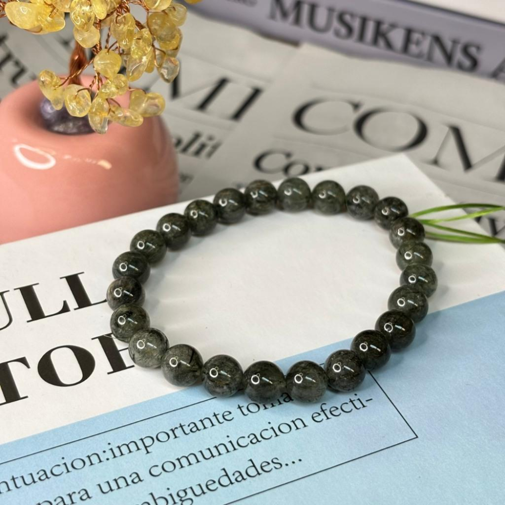 8345AP【小確幸飾品】綠髮晶水晶手串 五行木能量 心輪療癒 天然礦石-細節圖2