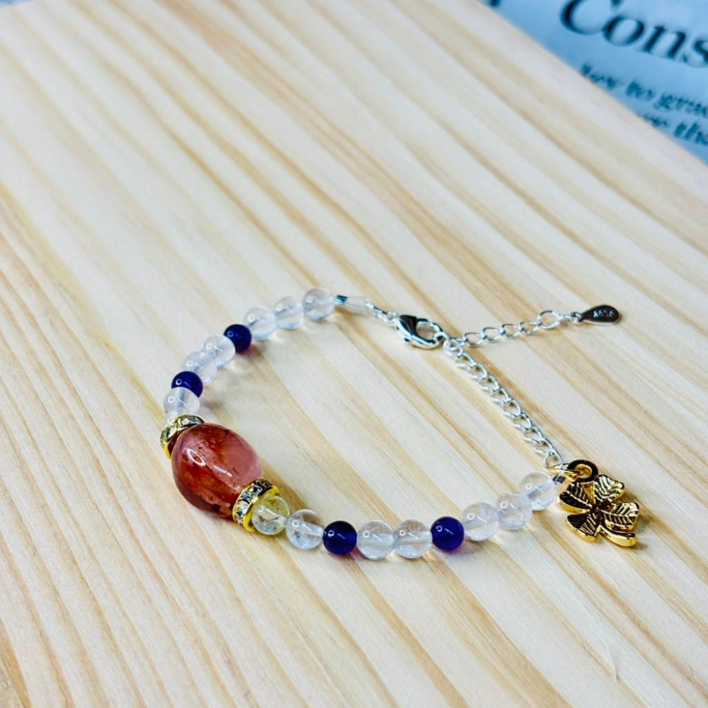 7302AP【小確幸飾品】映紅流光 設計款手鍊 四葉草 白水晶 紫水晶 紅膠花 幸運飾品 永恆光芒 愛與祝福-細節圖2