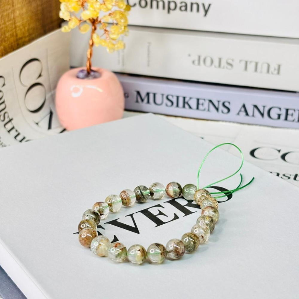 【小確幸飾品】綠幽靈水晶手串 五行木能量 心輪療癒 天然礦石-細節圖2