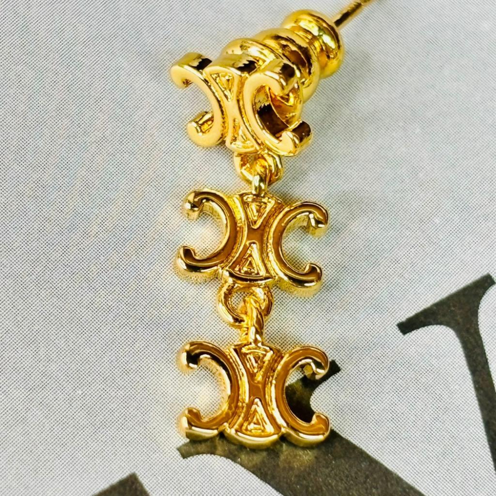 1010AP【小確幸飾品】流行耳飾 耳環 耳扣 金色 銀色 雙C 愛心 水滴 撞色 拉絲 麻花-細節圖3