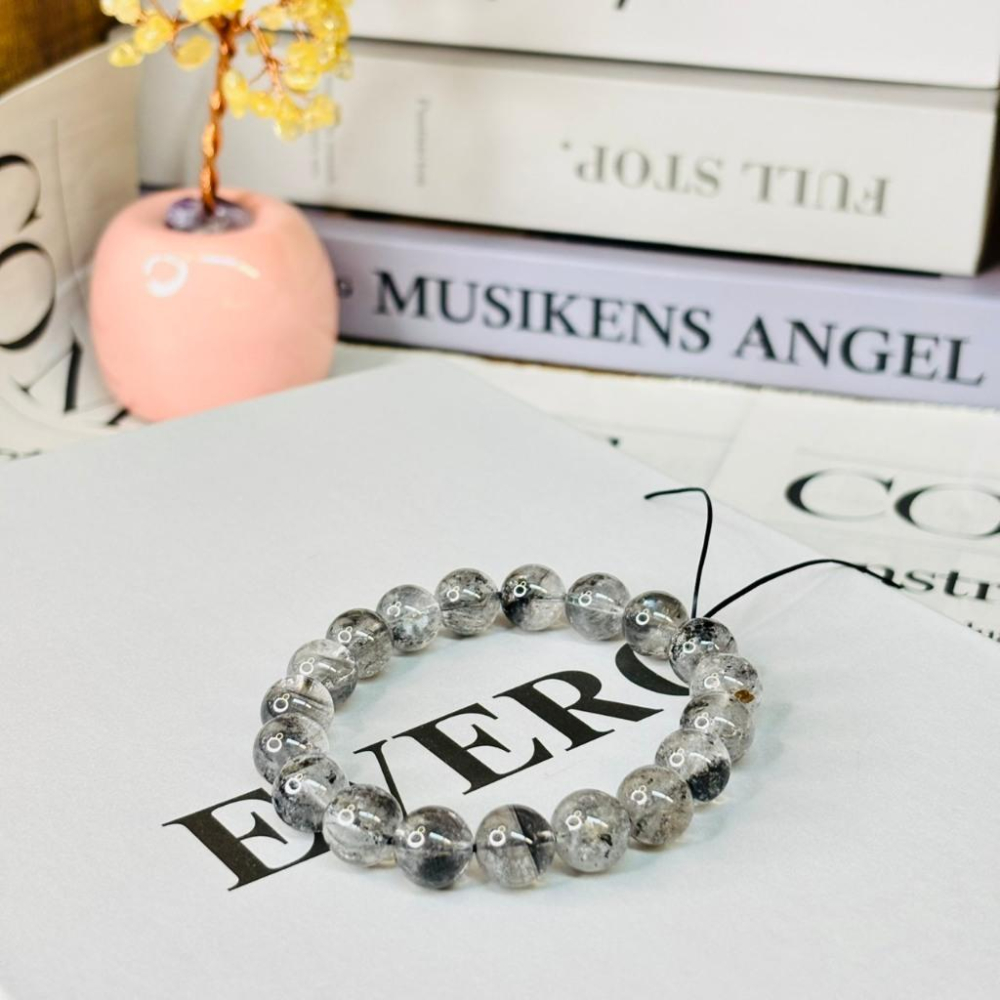 8324AP【小確幸飾品】閃靈鑽水晶手串 閃靈鑽 高頻能量 靈性飾品  氣場淨化 頂輪開啟 眉心輪 五行屬金 天然水晶-細節圖2