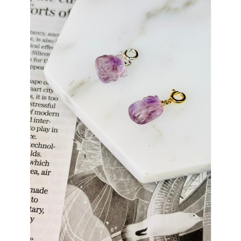 【小確幸飾品】水晶銅釦吊飾 白水晶 紫水晶 黃水晶 平安扣 福袋 古錢 葫蘆 玫瑰花 熊熊 九尾狐 貔貅 狐狸 愛心-細節圖7