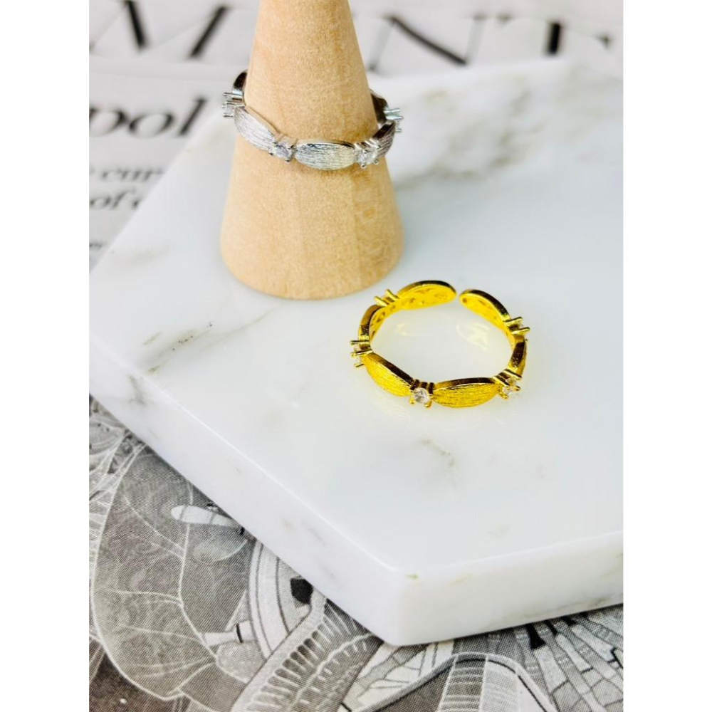 9401MA【小確幸飾品】莫桑鑽S925銀戒指 日韓 輕奢 華麗 白鑽 藍鑽 粉鑽 金 銀 拉絲 鍊條 丁達爾-細節圖2