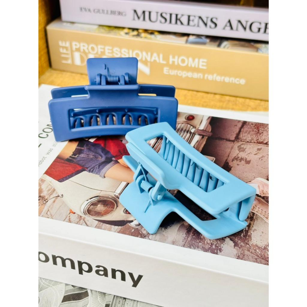 5013DE【小確幸飾品】馬尾抓夾 中型 大型 日韓 簡約 質感 米白 冰河藍 深海藍 淺咖 深咖 紫羅蘭 薄荷綠-細節圖4