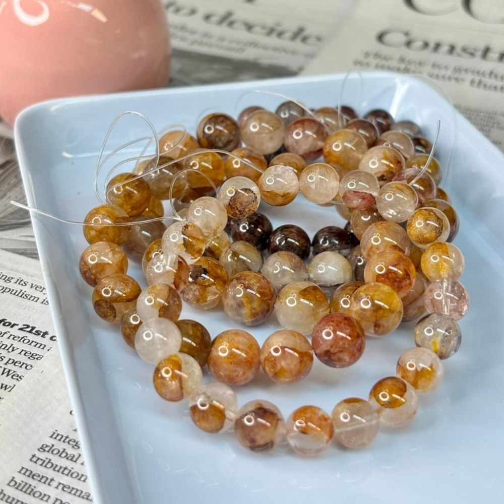 83097JU【小確幸飾品】紅黃膠花水晶手串 五行火土能量 海底胃輪療癒 天然礦石-細節圖4