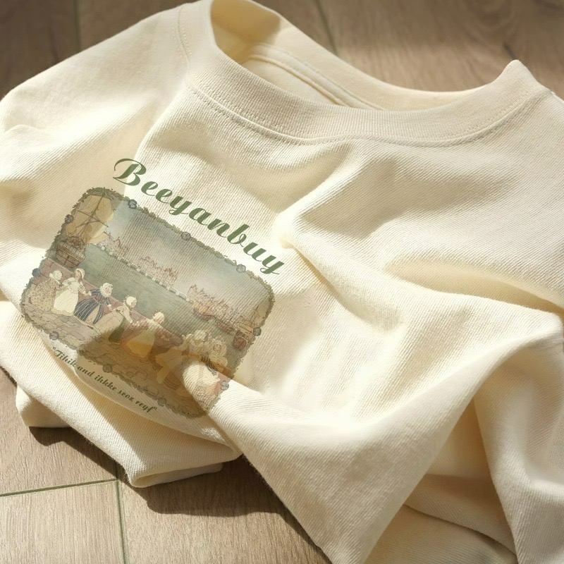 ✨台灣現貨✨100%純棉古典華爾滋短袖｜可愛油畫風T恤｜百搭白色正肩慵懶風｜二色（白/奶黃）-細節圖10