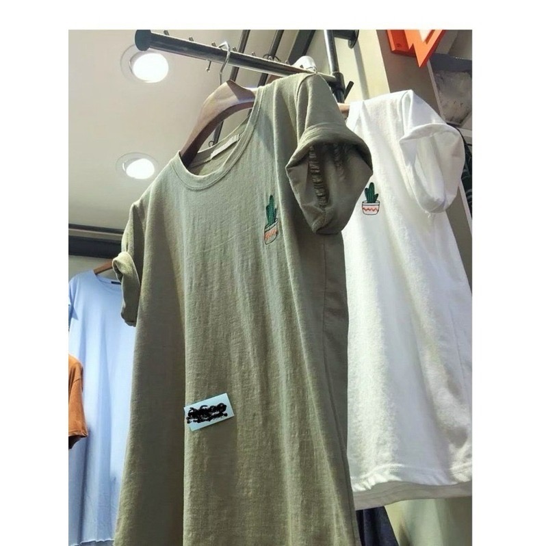 ✨台灣現貨✨😘正韓😘實穿必備｜電鏽可愛仙人掌｜彈性圓領棉質短袖T恤｜單色（綠）-規格圖1