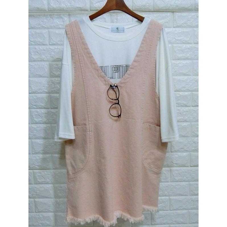 ✨台灣現貨✨😘正韓😘寬鬆字母印花長版T恤｜簡約百搭圓領中長款｜慵懶風T恤裙｜單色（白）-細節圖2
