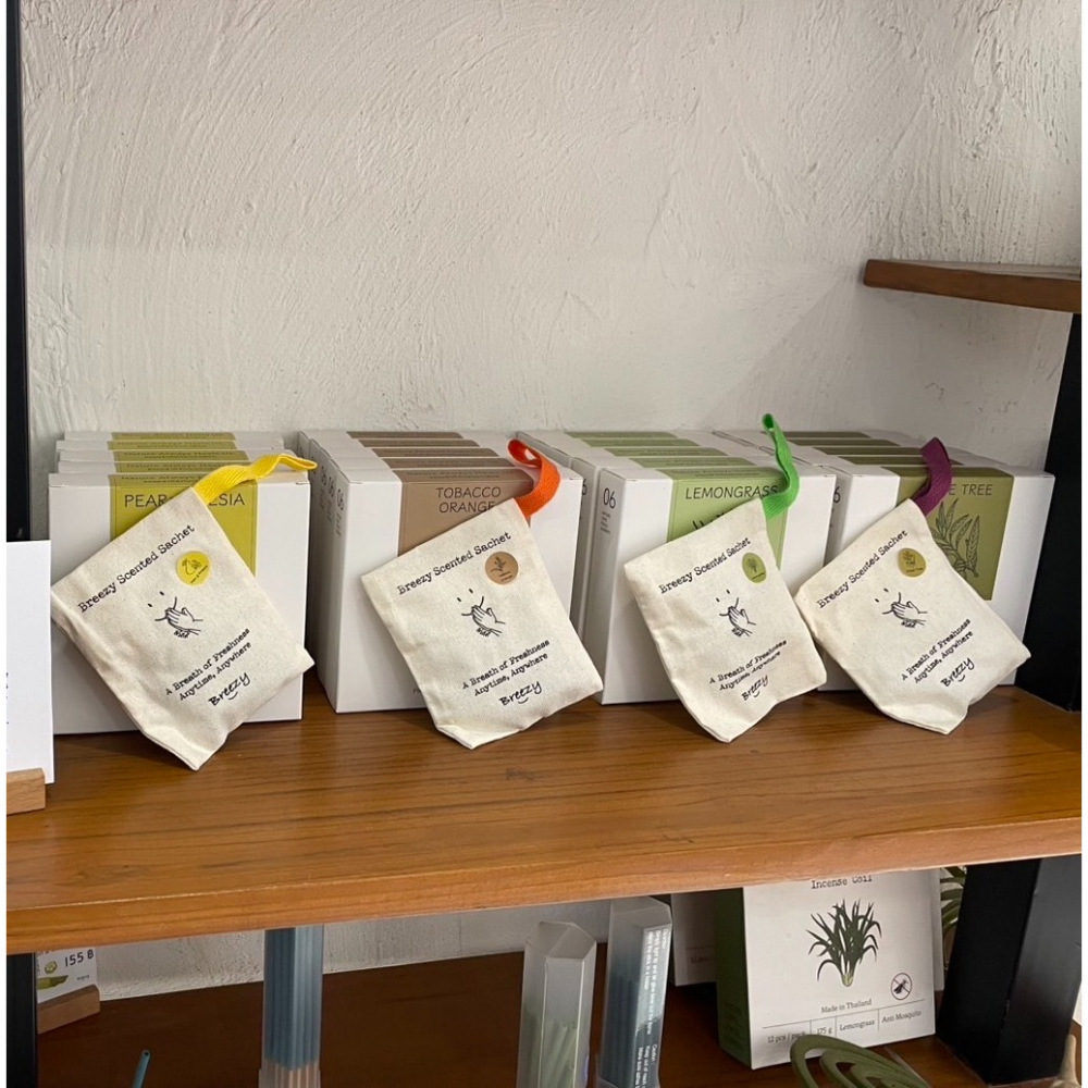 【泰國文青香氛品牌】 Breezy香氛包 衣櫃 車用 包包 薰香 香氛 芳香 天然 植萃 清新 淨化環境 泰國製-細節圖2