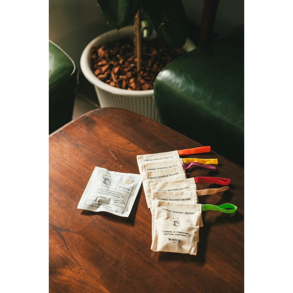 【泰國文青香氛品牌】 Breezy香氛包 衣櫃 車用 包包 薰香 香氛 芳香 天然 植萃 清新 淨化環境 泰國製-細節圖3