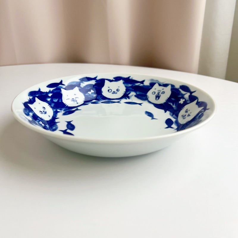 【幸沐商行】日本製貓魚海洋餐盤 盤子 碗盤 陶瓷盤 深盤 加厚 圓盤 日本食器 20.5皿 Kanesada Seito-細節圖4