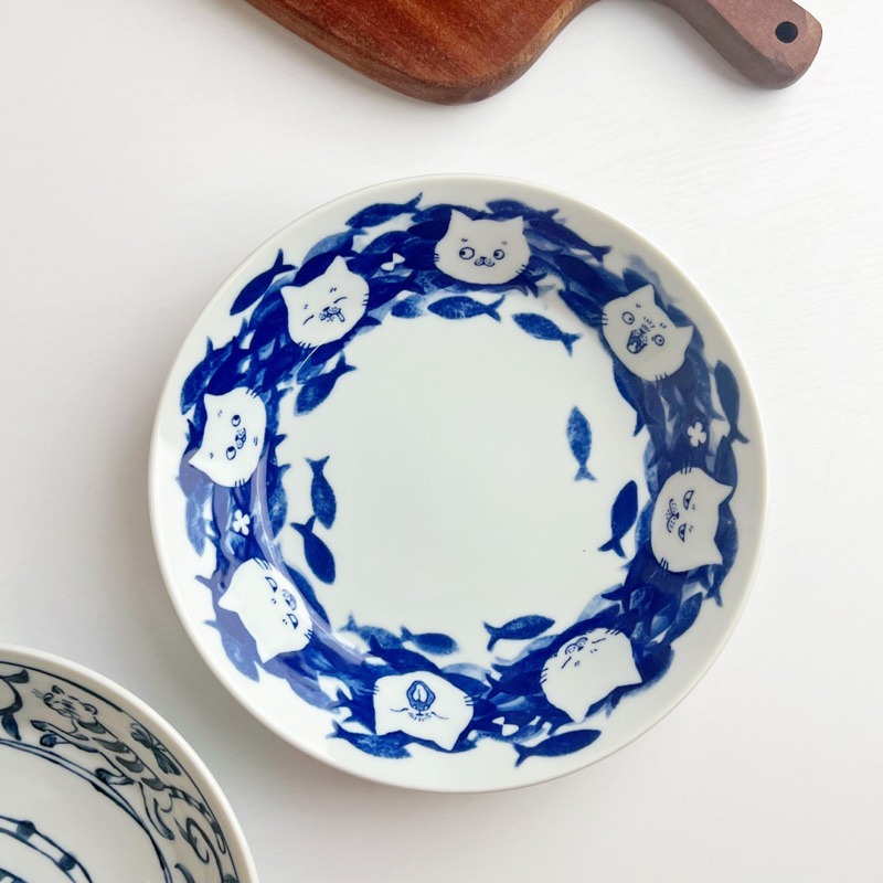 【幸沐商行】日本製貓魚海洋餐盤 盤子 碗盤 陶瓷盤 深盤 加厚 圓盤 日本食器 20.5皿 Kanesada Seito-細節圖6