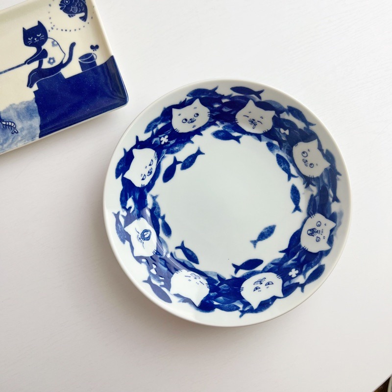 【幸沐商行】日本製貓魚海洋餐盤 盤子 碗盤 陶瓷盤 深盤 加厚 圓盤 日本食器 20.5皿 Kanesada Seito-細節圖7